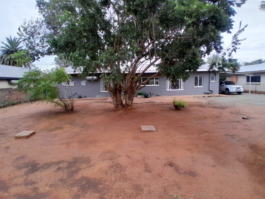 4 Bedroom Property for Sale in Kuruman Northern Cape